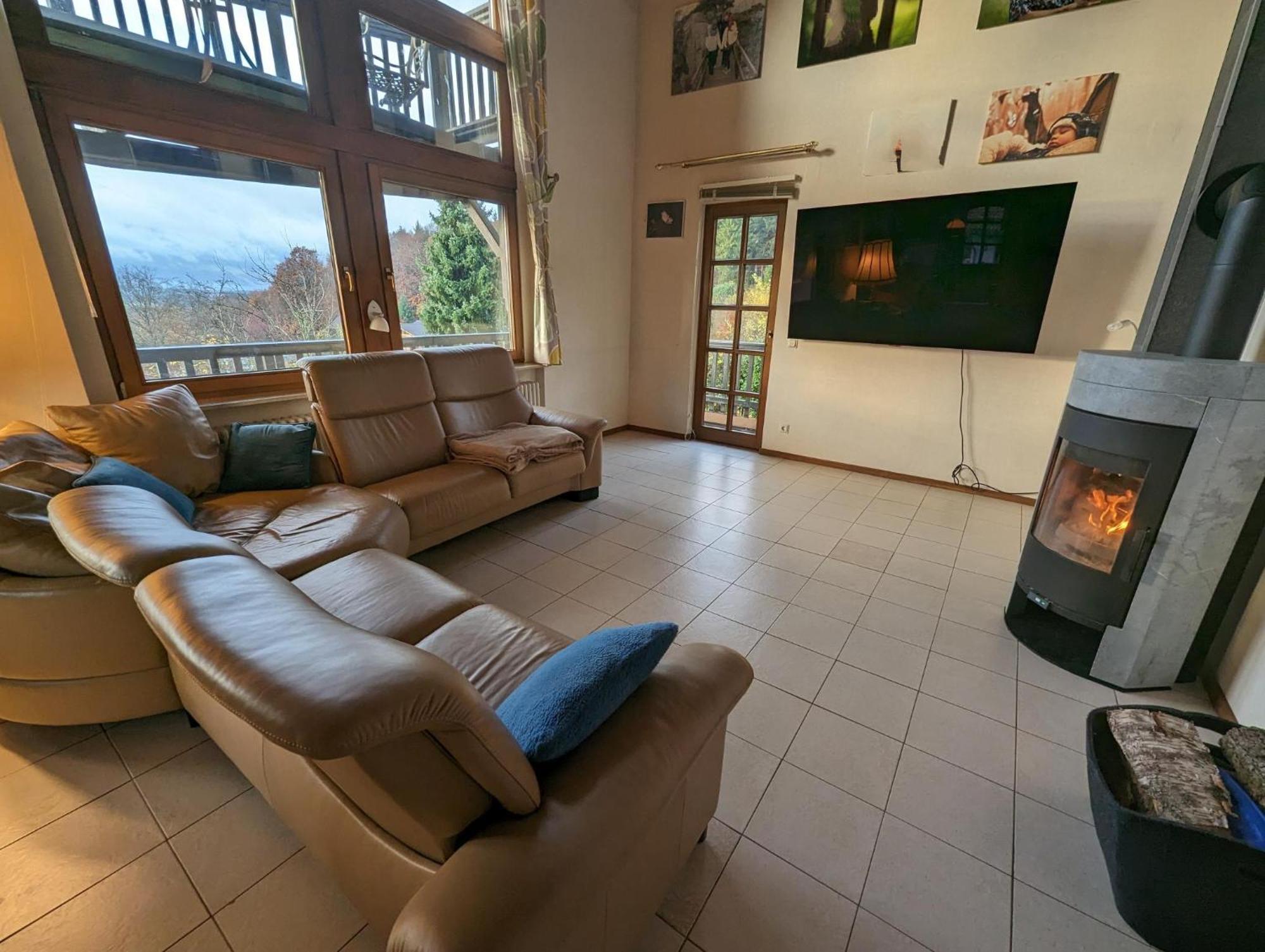 Vila Sonnige Aussicht Losheim Exteriér fotografie